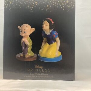 Disney Princess Snow White Dopey Ceramic Salt Pepper Shaker Set Vandor
